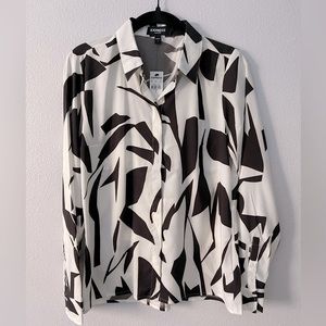 Womens Express Button down top with geometric print